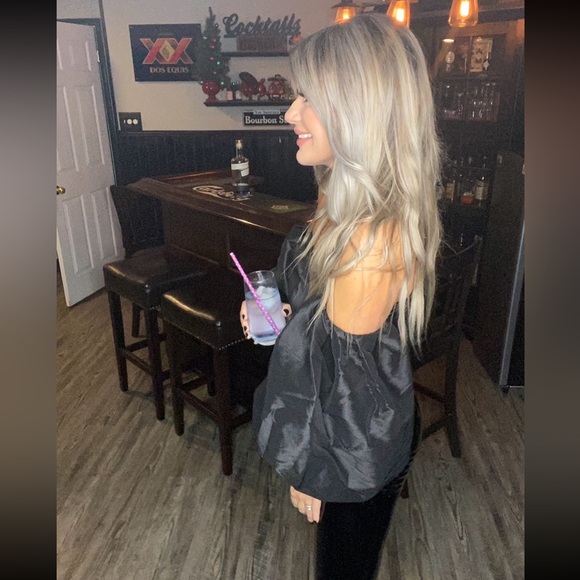 Off shoulder puff sleeve black crop top, medium - Picture 6 of 8